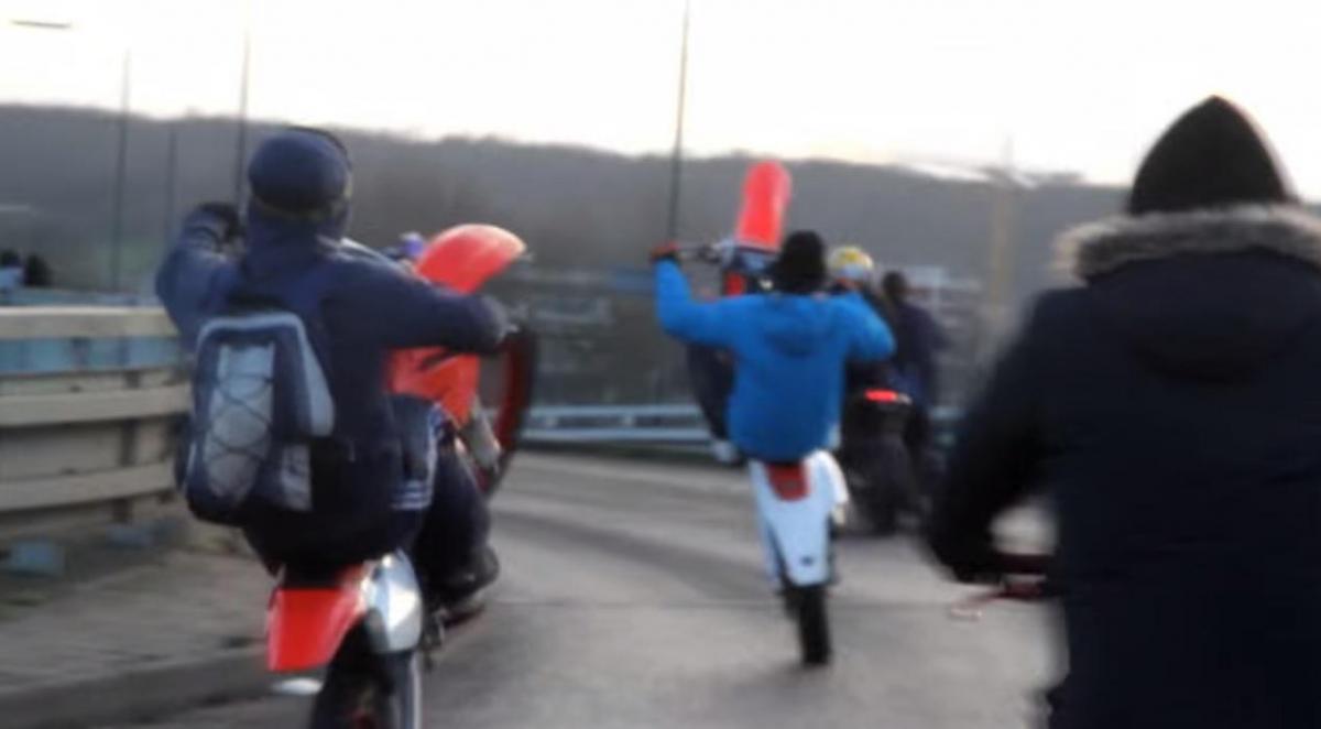 Video Shocking Footage Shows Bikers Using Thamesmead Estates As Racetracks News Shopper